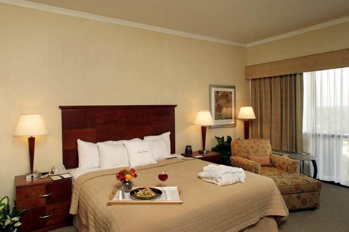 Doubletree By Hilton Hotel Tallahassee Kültér fotó